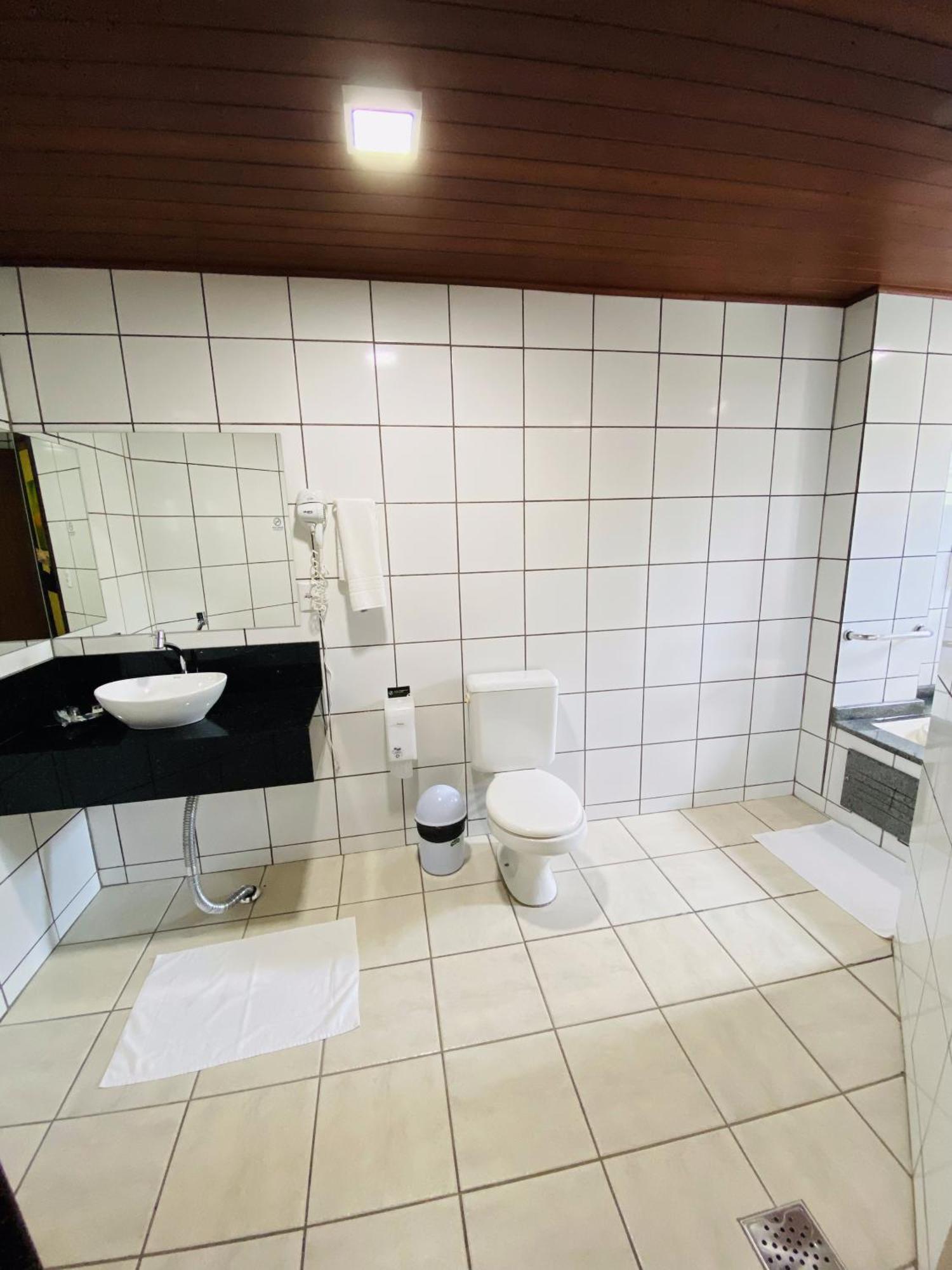 Real Nob Hotel Orleans Eksteriør billede