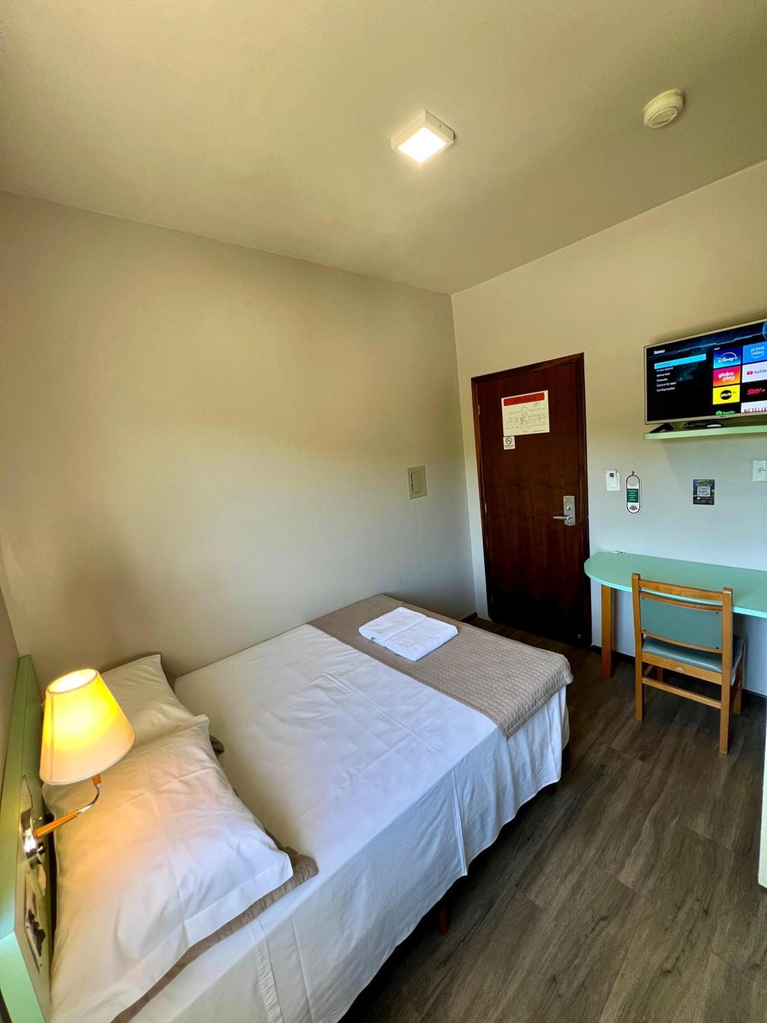 Real Nob Hotel Orleans Eksteriør billede
